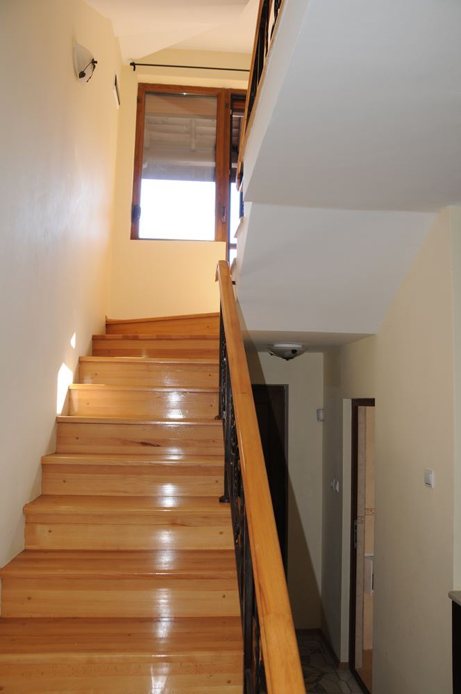 Three-storey furnished house in a complex with a swimming pool 50 meters from Paradise Bay, Sozopol