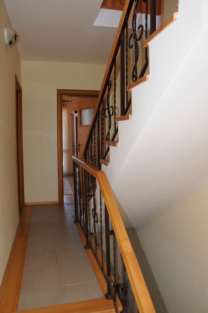 Three-storey furnished house in a complex with a swimming pool 50 meters from Paradise Bay, Sozopol