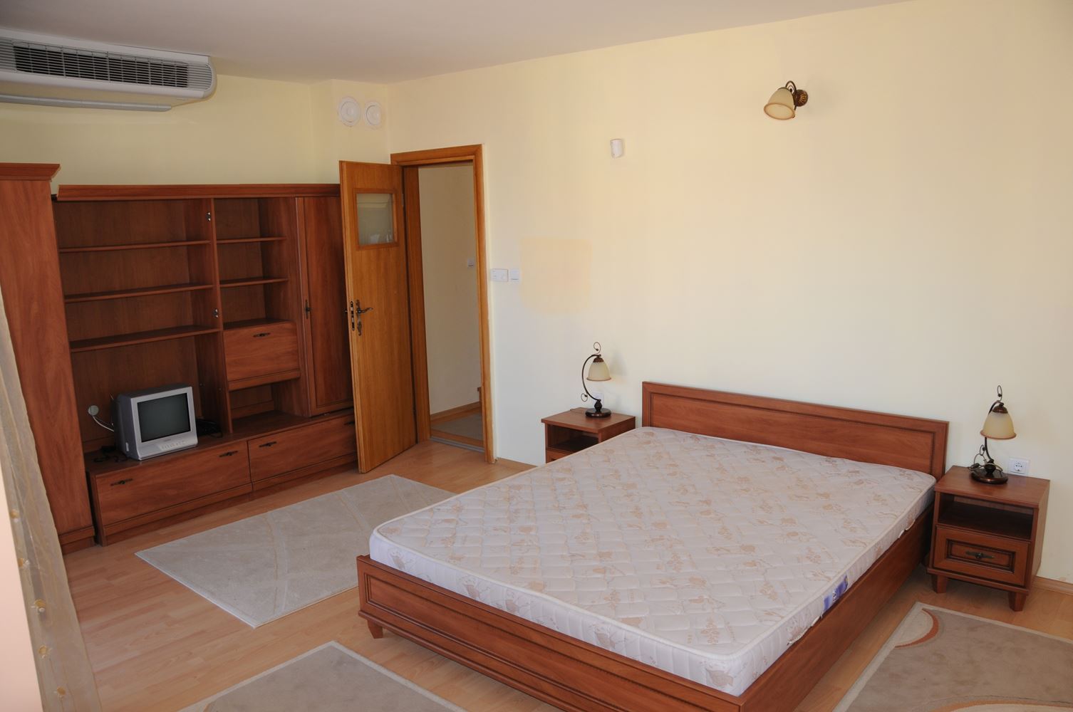 Three-storey furnished house in a complex with a swimming pool 50 meters from Paradise Bay, Sozopol