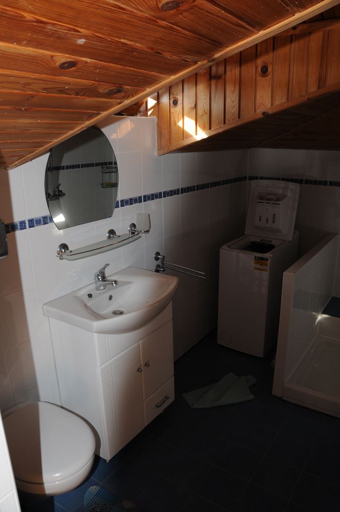 Three-storey furnished house in a complex with a swimming pool 50 meters from Paradise Bay, Sozopol