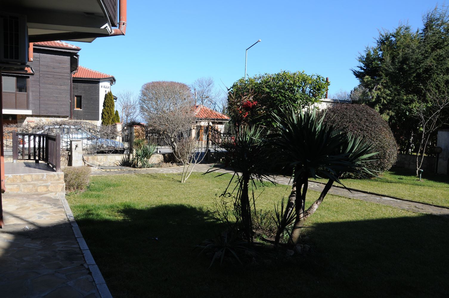 Three-storey furnished house in a complex with a swimming pool 50 meters from Paradise Bay, Sozopol