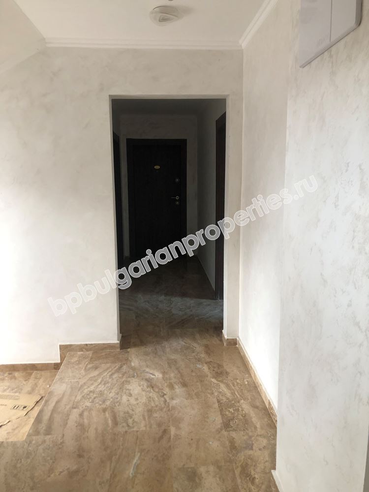 Housing by the sea in Bulgaria. Apartments in a new house with Act 16 in Ravda