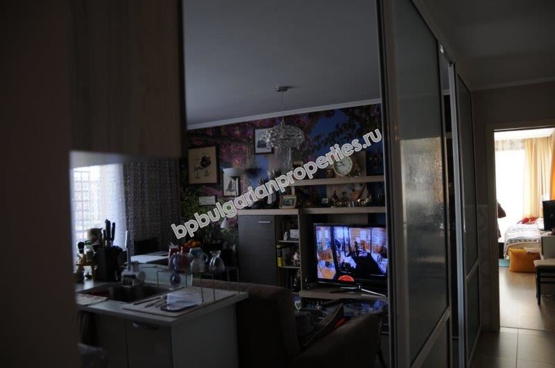 Spacious panoramic apartment close to the sea in Ravda