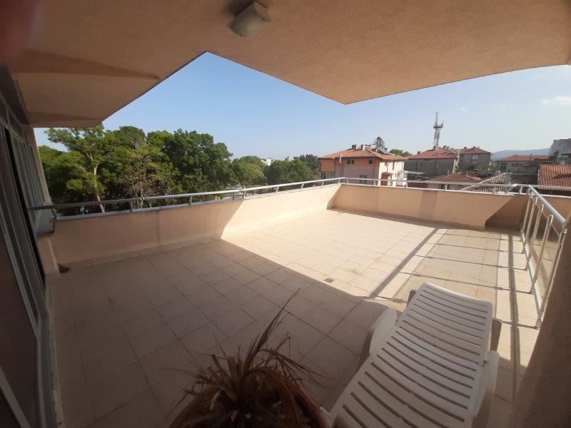 Panoramic apartments in a gated complex on the first line in Tsarevo