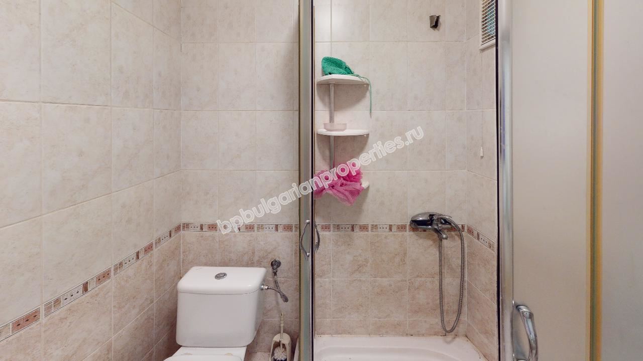 Two-storey house with three bedrooms and a swimming pool close to the city of Burgas and the sea