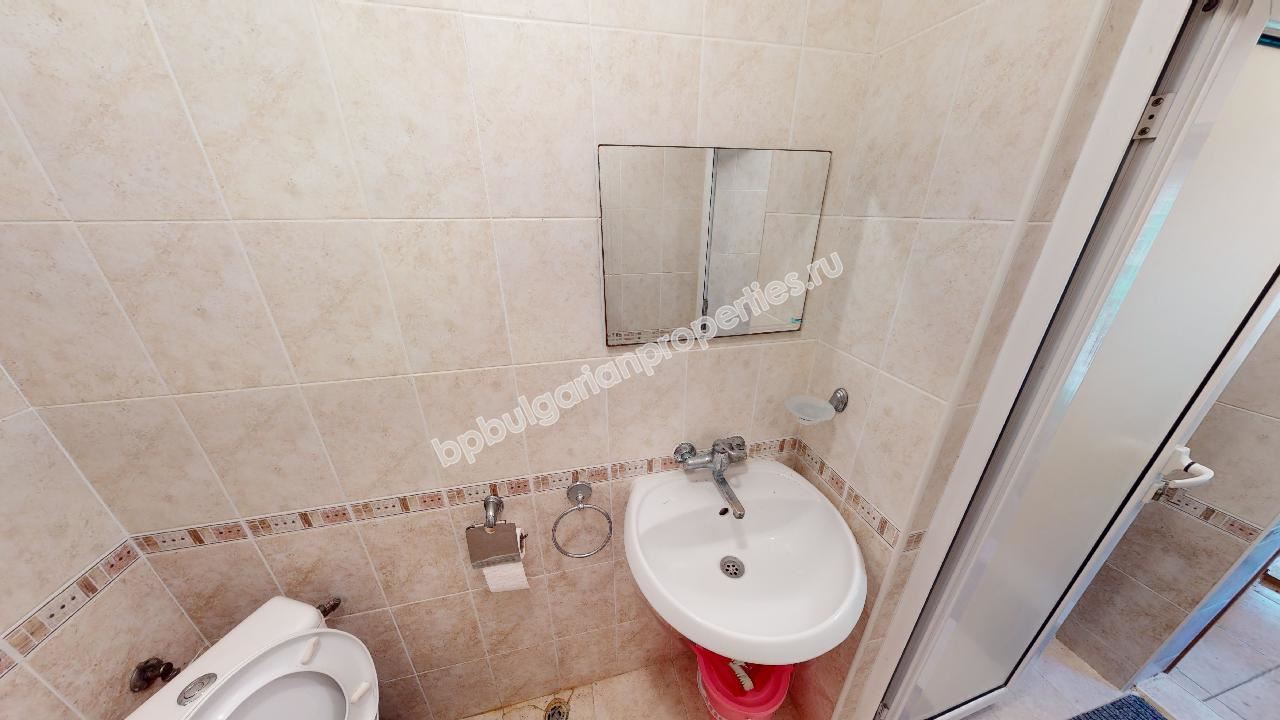 Two-storey house with three bedrooms and a swimming pool close to the city of Burgas and the sea