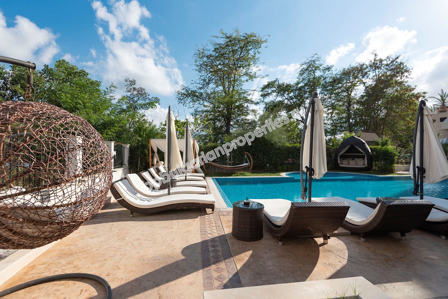 Luxury properties on the first line in Primorsko Luxury properties on the first line in Primorsko