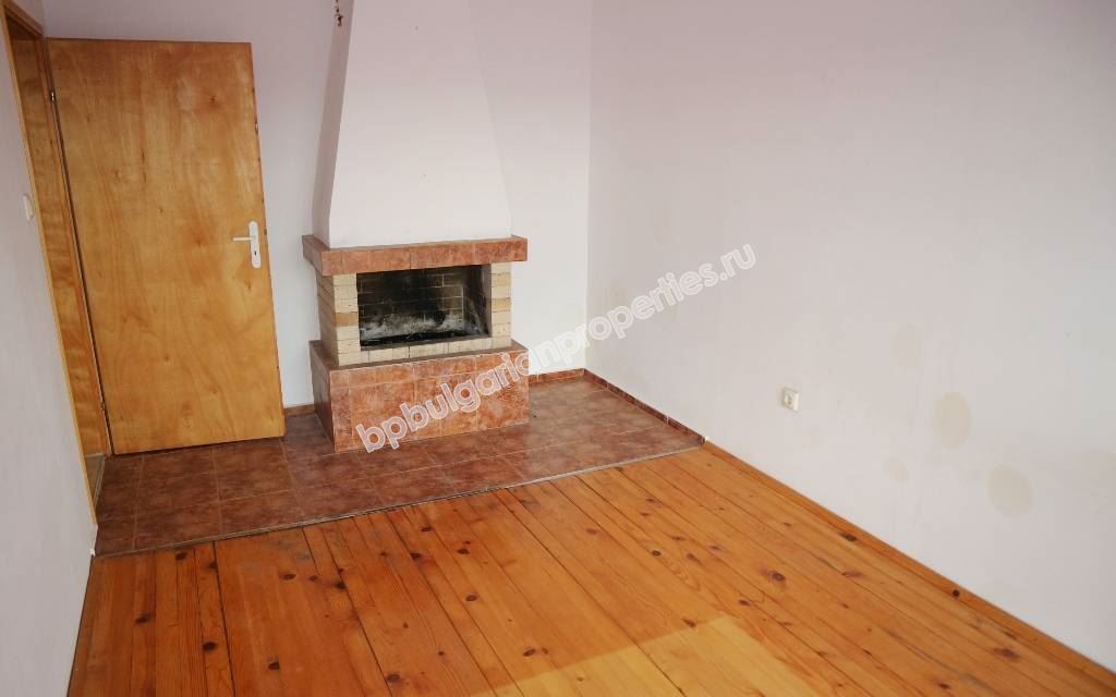 New one-storey house with a plot close to Burgas