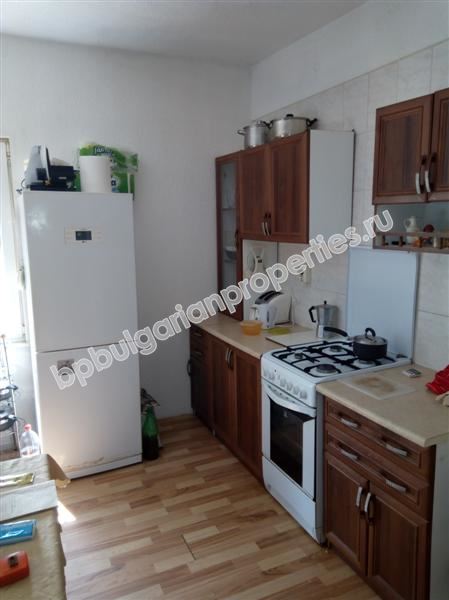 Traditional rural house with a plot 130 km from the sea