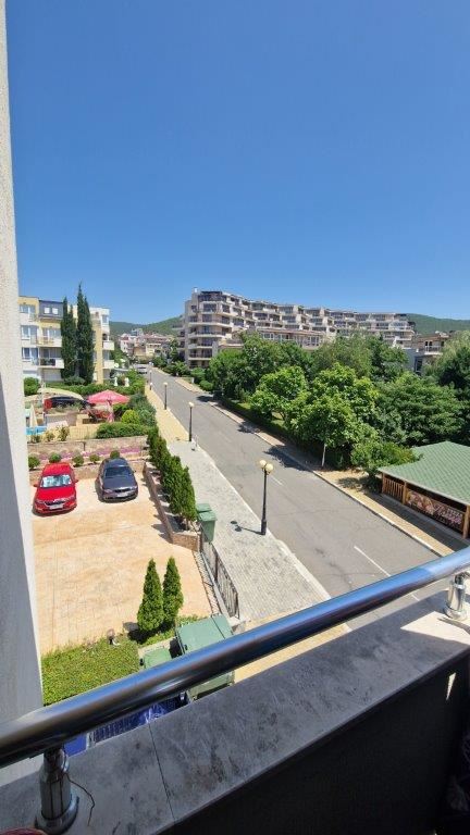 One-bedroom apartment with sea view near the beach in Sveti Vlas One-bedroom apartment with sea view near the beach in Sveti Vlas