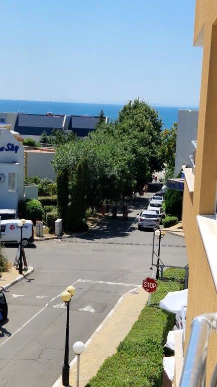 One-bedroom apartment with sea view near the beach in Sveti Vlas One-bedroom apartment with sea view near the beach in Sveti Vlas