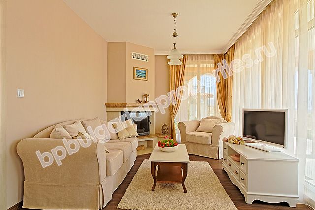 Luxury houses for sale in a village complex close to the sea in the resort Kosharitsa