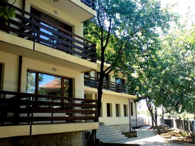 Luxury apartments close to sea for sale in the resort Chernomorets