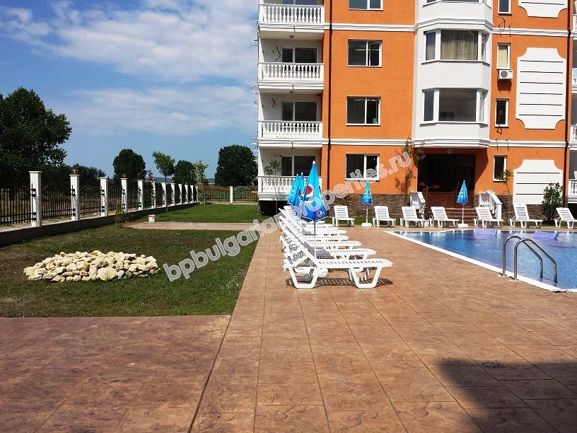 Apartments close to the sea for sale in Sunny Beach resort