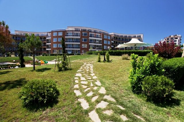 Luxury apartments in complex „Sunny Island” in Chernomorets resort