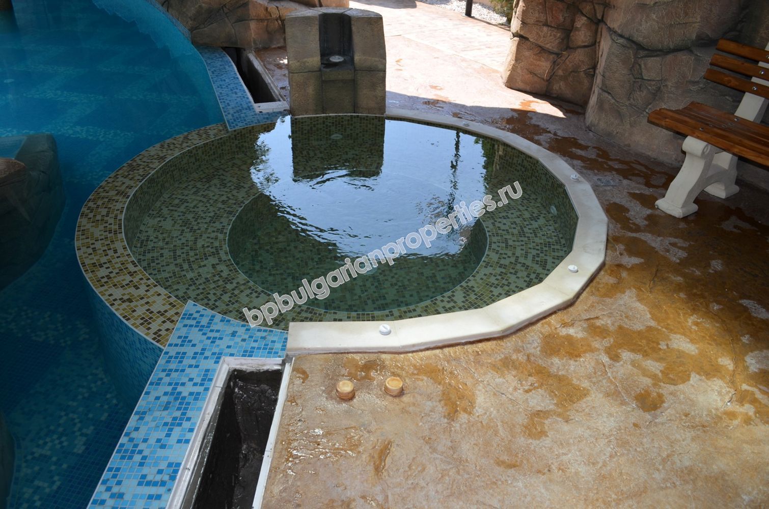 Luxury furnished apartments for sale in the resort Sunny Beach