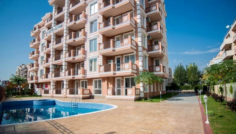 Luxury apartments close to the beach for sale in the resort Sunny Beach