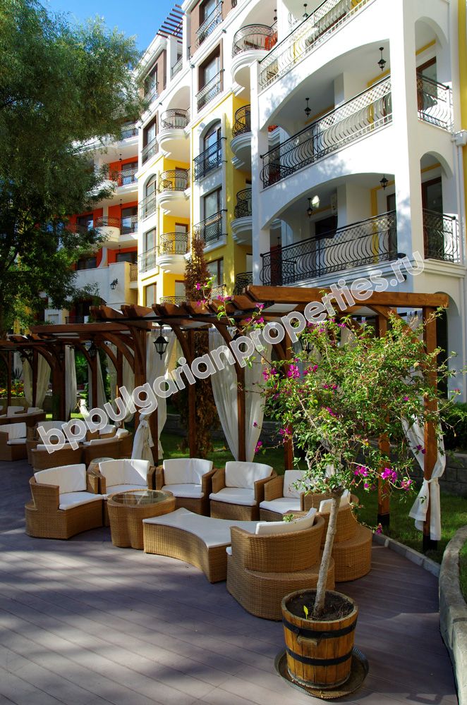 Luxury apartments close to the beach for sale in the resort Sunny Beach