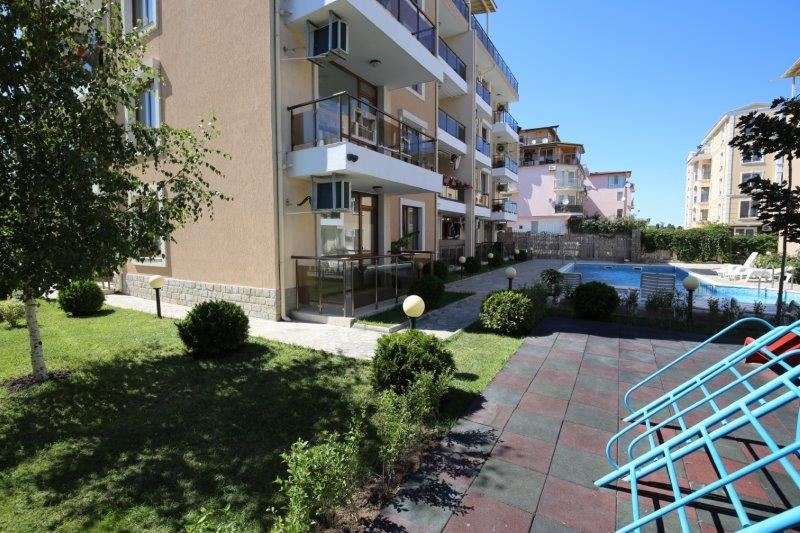 Luxury one-bedroom apartment for sale in the resort Ravda