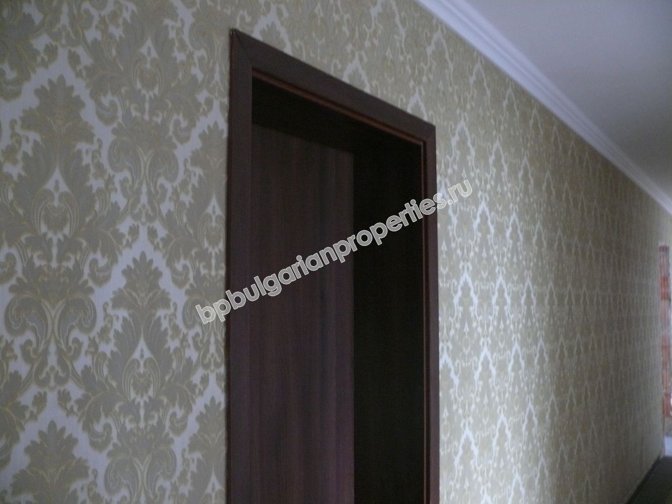 Studios and one-bedroom apartments for sale in a new complex in the resort Sunny Beach