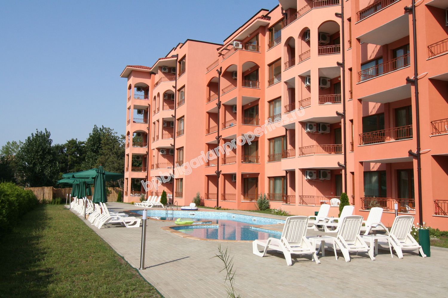 Luxury two-bedroom apartment for sale in the resort Sunny Beach
