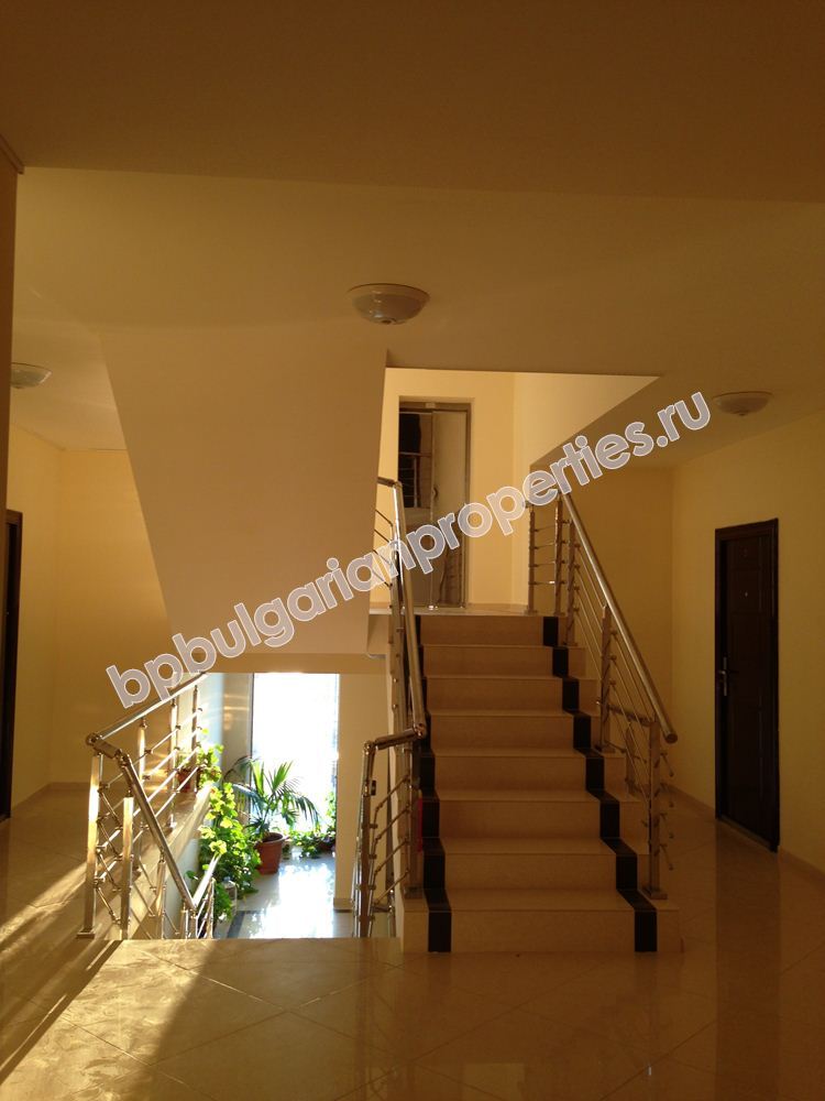 Apartments for sale in a new beachfront complex in the resort Sinemorets