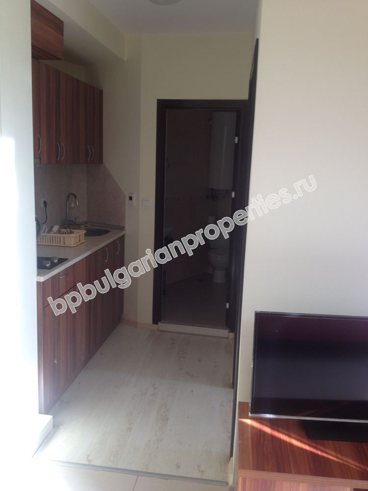 Apartments for sale in a new beachfront complex in the resort Sinemorets