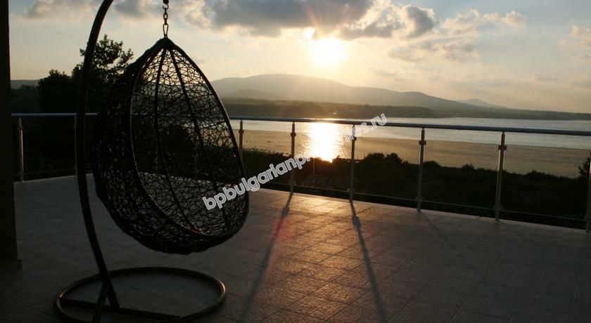 Luxury apartments for sale on the first line from the beach in the town Ahtopol